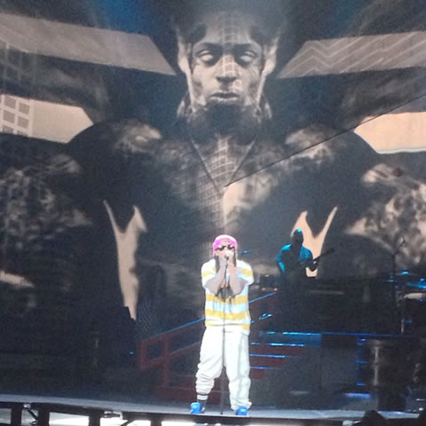 Lil Wayne在康涅狄格州举行演唱会的前排拍摄清晰照片 (6张照片)