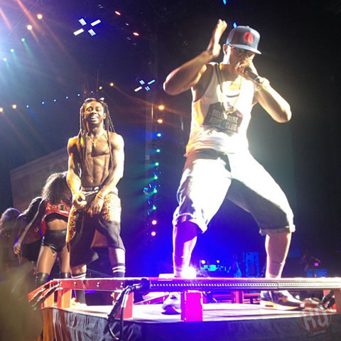Lil Wayne和T.I.在康涅狄格州举行America’s Most Wanted巡回演唱会 (12张照片)
