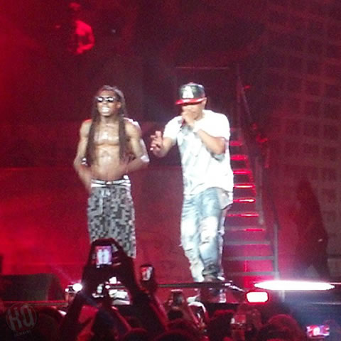 Lil Wayne和好兄弟T.I.在达拉斯举行America’s Most Wanted演唱会 (11张照片)