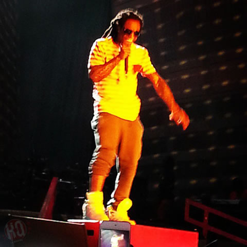 Lil Wayne和好兄弟T.I.在达拉斯举行America’s Most Wanted演唱会 (11张照片)
