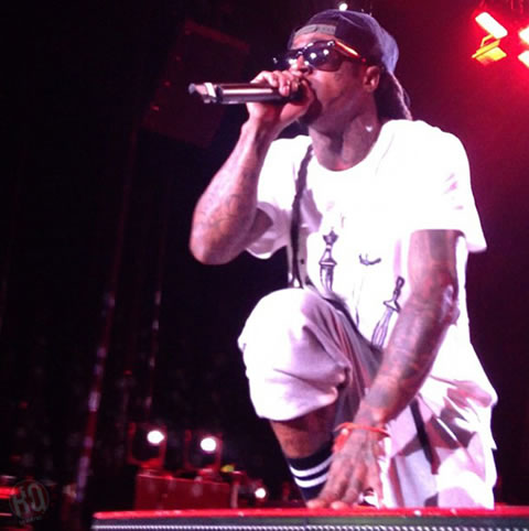 Lil Wayne和T.I., 2 Chainz在圣地亚哥举行America’s Most Wanted演唱会 (11张照片)