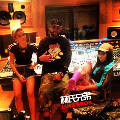 半个嘻哈艺人麦莉·赛勒斯与Nicki Minaj在录音室里 (照片)