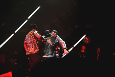 巨星云集! Drake带出Lil Wayne, Kanye West, Diddy等明星在OVO音乐节 (10张照片)
