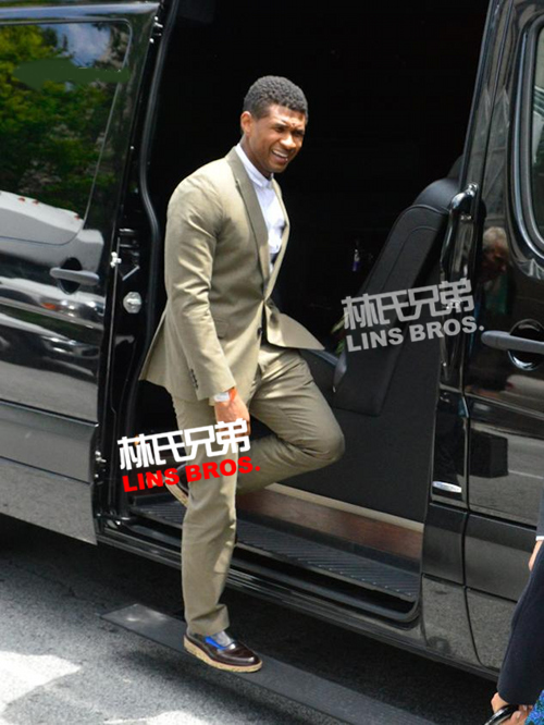 Usher 赢了，前妻Tameka Raymond哭了，Usher拥抱了前妻 (6张照片)