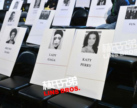 坐哪里? 2013 MTV VMAs音乐录影带大奖明星座位确定 (5张照片)