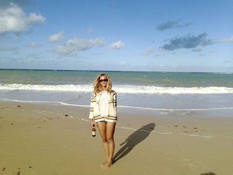 Beyonce喜欢巴西..分享在那里的度假奢华照片..很棒的生活 (9张照片)