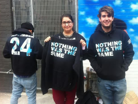 Drake 新专辑Nothing Was The Same活动火爆..现场拥挤排队歌迷出现打架冲突 (视频)