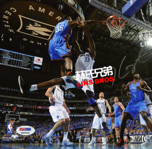 NBA季后赛还没有开始..凯文·杜兰特在季前赛已经送出雷霆般的爆扣 (GIF图片+视频)