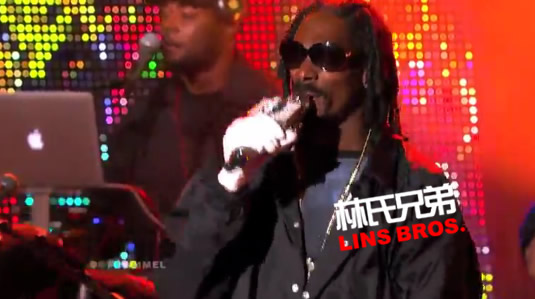 Snoop Dogg名字变成Snoopzilla在Jimmy Kimmel Live!节目演出 (2部视频)