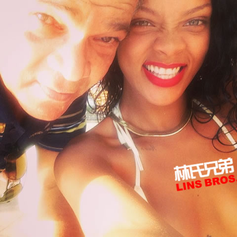 Rihanna在海中穿比基尼湿身.. 在家乡巴巴多斯海滩 (9张照片)