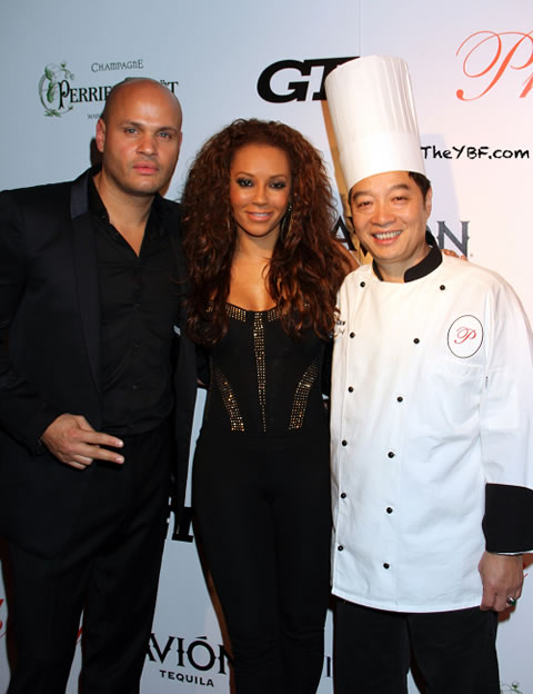Nelly, Chris Brown女友Karrueche, Game等庆祝百年历史餐厅Philippe重新开业 (10张)