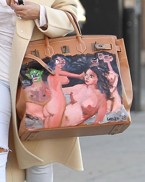 Kanye West送未婚妻卡戴珊昂贵的爱马仕裸体女人包包作为圣诞礼物 (12张照片)