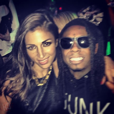 冰火两重天..前妻被捕..Lil Wayne和美女在迈阿密著名LIV夜店Party (照片+视频)