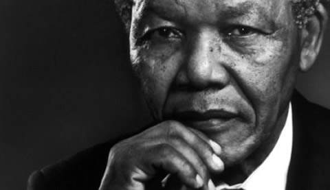 R.I.P..伟大南非领袖纳尔逊·曼德拉去世.. 明星们悼念惋惜