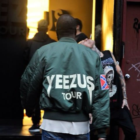 件件艺术品..Kanye West在老家芝加哥开出Yeezus Tour临时商店 (13照片)