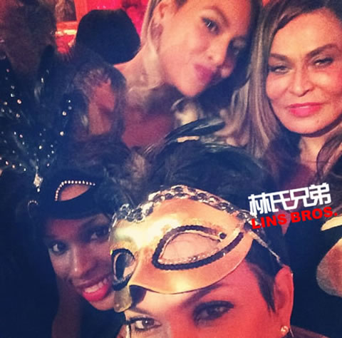 Beyonce母亲Tina Knowles举办盛大的60岁生日Party (10张照片)