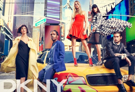 时尚的说唱歌手A$AP Rocky在时代广场拍摄的DKNY品牌宣传广告 (照片)