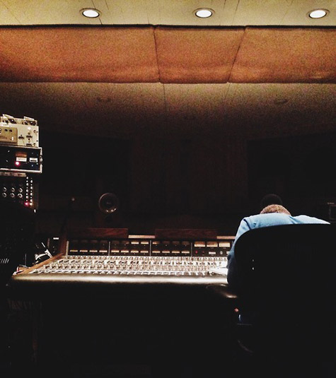 Frank Ocean在录音室录制个人第二张专辑 (照片)
