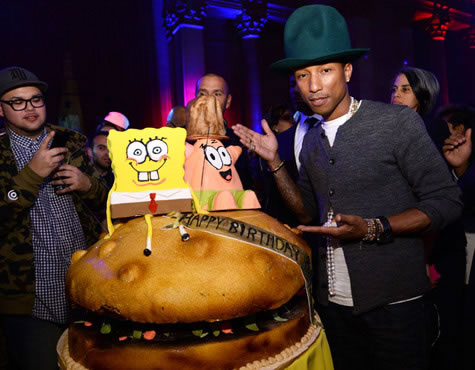 海绵宝宝! Pharrell的41岁生日Party充满海绵宝宝主题..Alicia Keys等助阵 (8张照片)