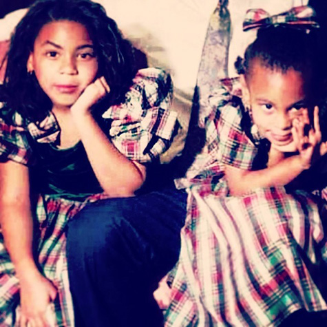 Beyoncé妹妹Solange发布和姐姐小时候合照..说明她们已经没有问题