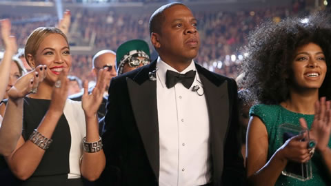 相当搞笑! 一组恶搞图片把Beyonce妹妹殴打老公Jay Z事件调侃了一番 (13张图片)