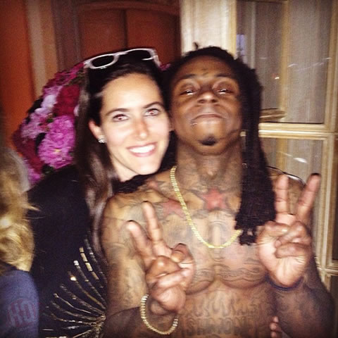 幸福! Lil Wayne赤裸上身参加 莱昂纳多·迪卡普里奥Party..和6个美女亲密合影 (8张照片)