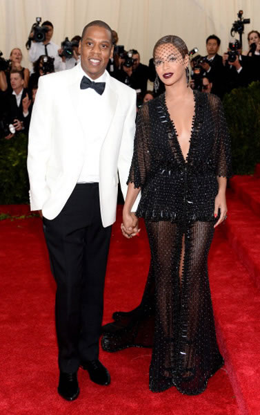 Met Gala 2014: Beyoncé & Jay Z, Rihanna, Kanye West & 卡戴珊 (照片)