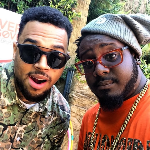 Chris Brown出狱后发现他变胖了..发型也有了改变 (照片)