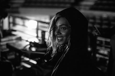 Jay Z和老婆Beyonce马上举行联合演唱会..这里照片他们在彩排 (7张照片)