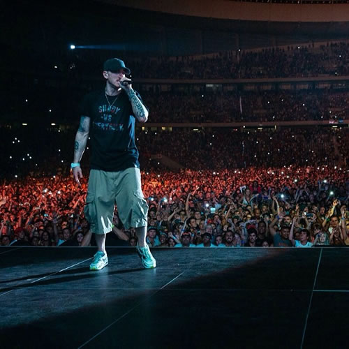 Eminem厂牌Shady Records推出新的服装产品线 (4张照片)