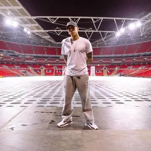 Eminem英国温布利演唱会8张照片..提前感受山雨欲来风满楼氛围 (照片)