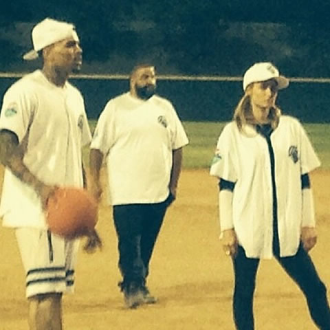 全明星Chris Brown, 拳王梅威瑟, 球星J.R. Smith, 帕丽斯希尔顿, Christina Milian等一起玩KickBall (照片)