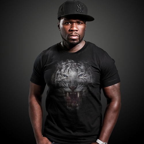 是相似还是惊人的相似!!? 50 Cent专辑狮子怒吼和The Mountain T恤图案一样 (照片)