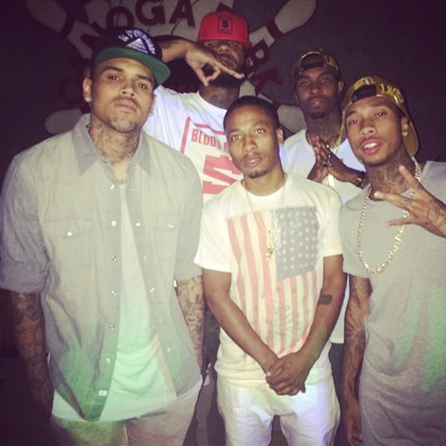 另一场比赛, 另一场Party..The Game, Chris Brown, Tyga保龄球慈善比赛 (照片)