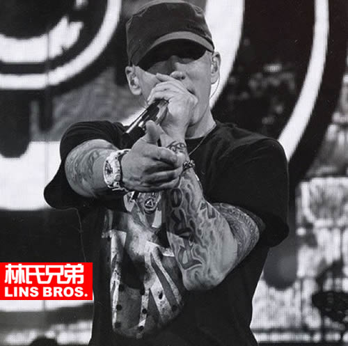 谁超越了Eminem成为Facebook最受欢迎的人? 提示：来过中国/Jay Z经纪的艺人 (4张图片)