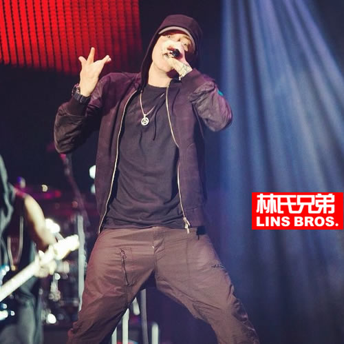 更新：Eminem接招了..接受师父Dr. Dre点名冰桶挑战..期待精彩吧! (截图)