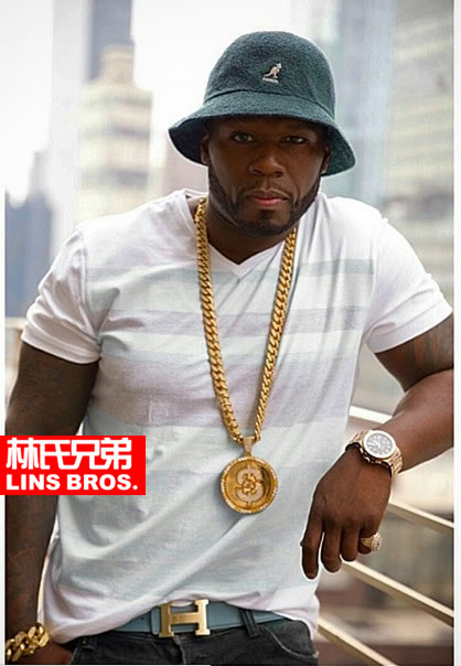 扛着中国古代宝剑..50 Cent想让自己的Level更上一层楼 (照片)