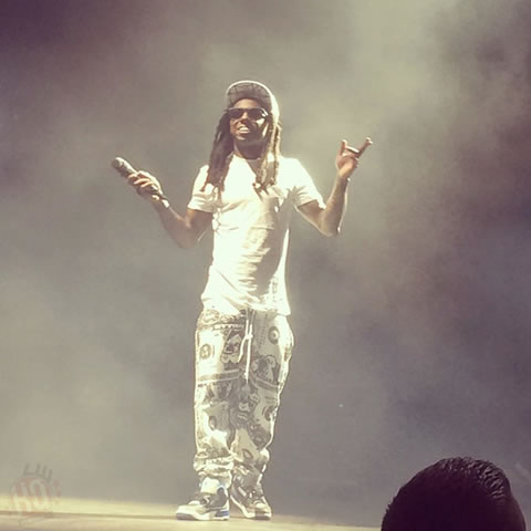 这场谁赢了? Drake vs. Lil Wayne对扛演唱会在印第安纳州举行 (7张照片)