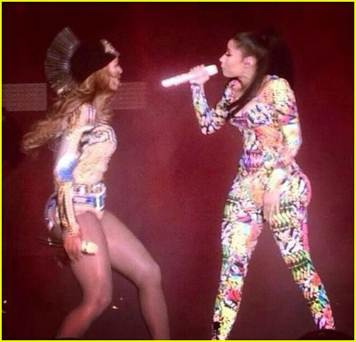 女王联合! Beyoncé x Nicki Minaj 巴黎演唱会同台表演Flawless Remix (视频)