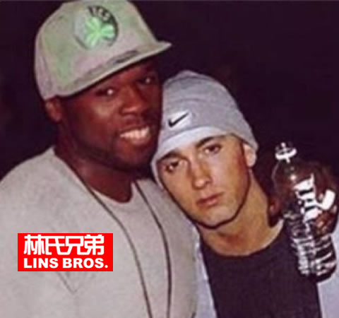 帅到家都不认识..留胡子Eminem视频出镜翻唱他最爱的老基友50 Cent的Verse..这个说唱导致他要退出Rapping (视频)