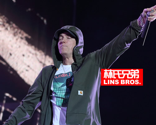 你们崇拜的偶像Eminem又做了一件让你们崇拜的事情..
