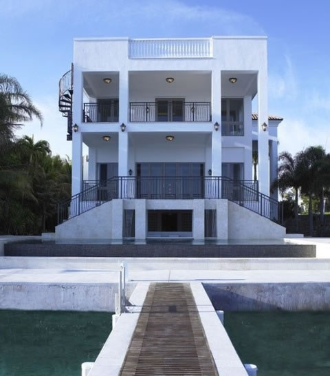 土豪可以考虑买下勒布朗詹姆斯正在挂牌的超级海边豪宅..准备好1个亿就行 (12张豪宅照片)