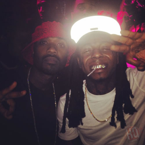 这阵容一起Party..Lil Wayne与Drake, 2 Chainz, Ray J, The Game等一起在夜店High (6张照片)