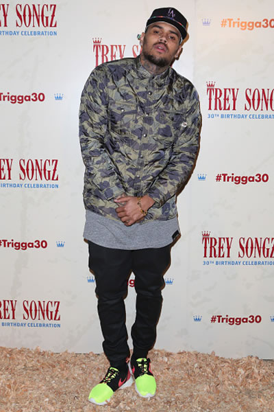 Trey Songz与好兄弟Chris Brown庆祝30岁生日 (照片)