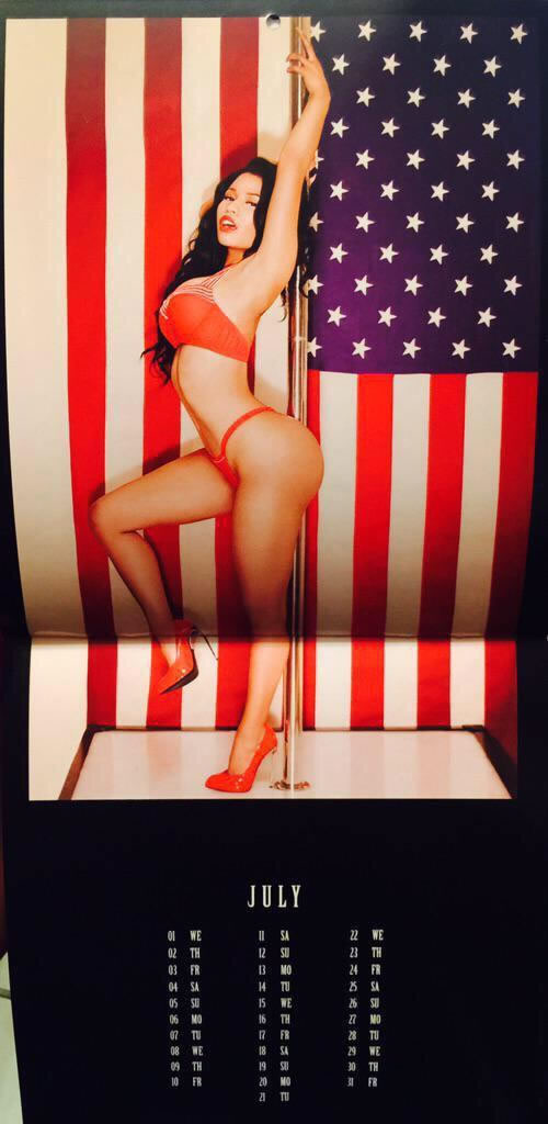 最性感的明星日历! 没有之一..Nicki Minaj为粉丝带来火爆日历..买了是你赚了 (12个月/照片)