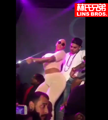 疯了!! 单身Chris Brown与Amber Rose在夜店这样贴身摩擦.. Karrueche和Wiz Khalifa看了会什么感觉? (视频)