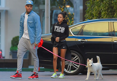 爆炸性消息出来后..Chris Brown女儿名字也被公布..名叫Royalty