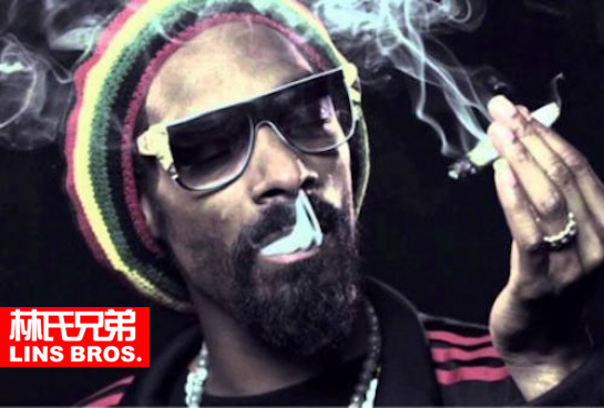 疯狂的Snoop Dogg粉丝展示偶像抽大麻纹身..因为在大腿上只能穿着内裤展示 (女士勿入/照片)
