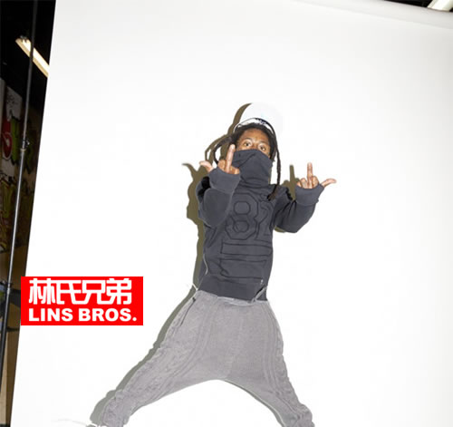很帅! Lil Wayne展示技艺高超滑板动作..从菜鸟到什么都会 (照片)