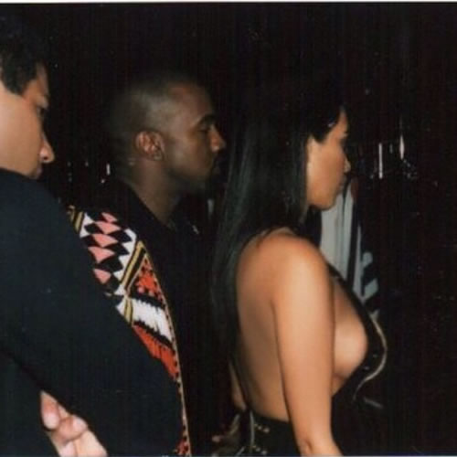 看时尚大师Kanye West如何“指导”时尚老婆卡戴珊穿衣服的..Yeezy笑的时候才刚刚及格 (6张照片)